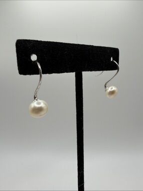 Sterling Silver 925 Pearl Drop Earrings - White Pearl